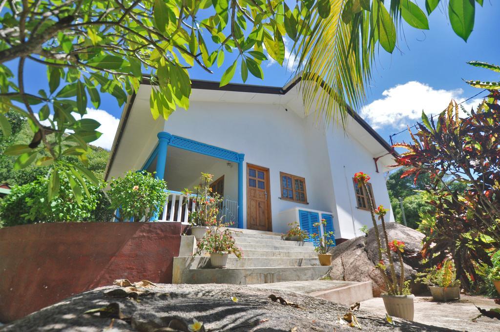 Acquario Guesthouse Anse Volbert Village Buitenkant foto