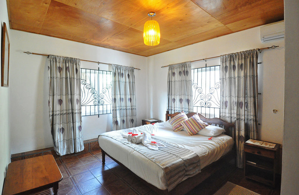 Acquario Guesthouse Anse Volbert Village Buitenkant foto