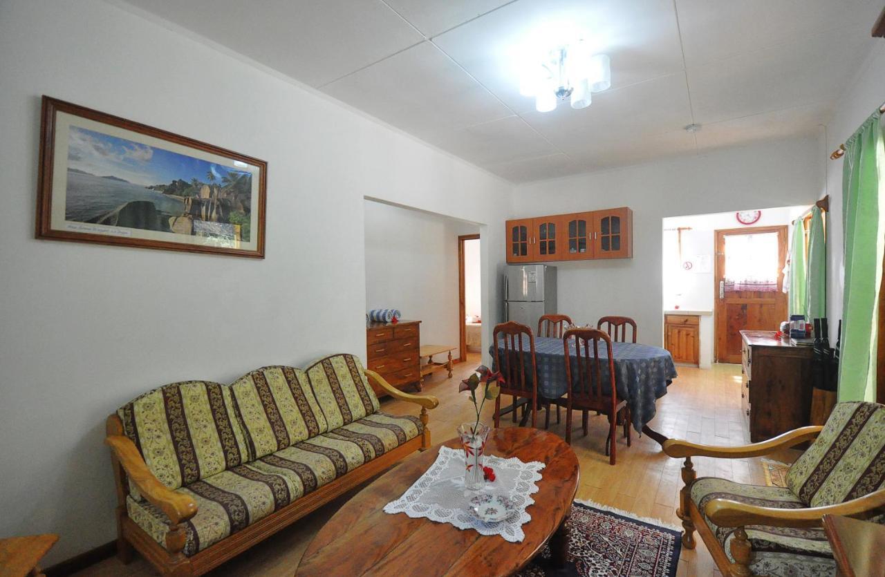 Acquario Guesthouse Anse Volbert Village Buitenkant foto